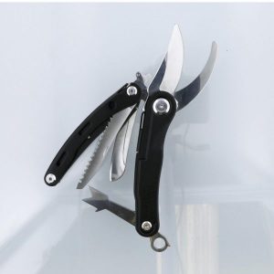 black secateurs